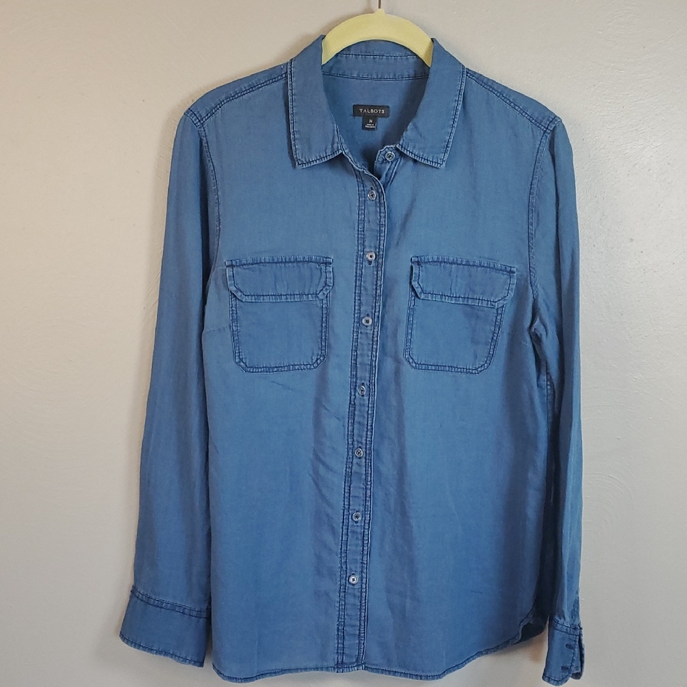Talbots Thin Blue Denim Style, Cotton Shirt. Long Sleeves. Size Medium